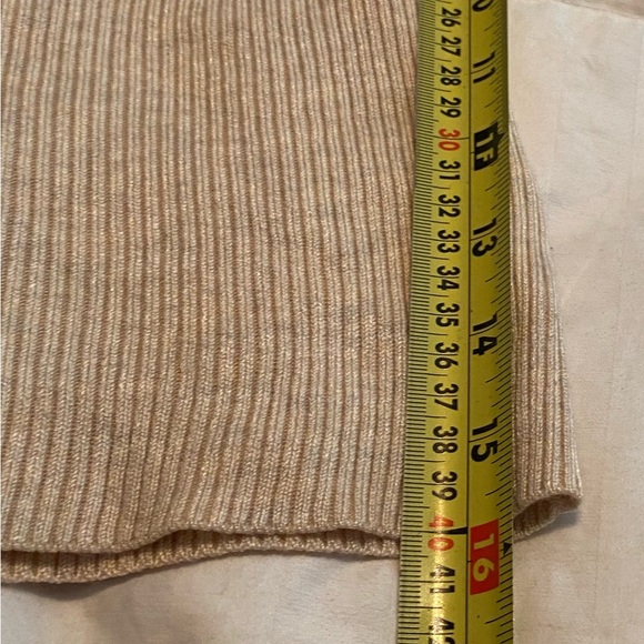 Time and True crocheted cardigan, medium 8 to 10 new with tags long - Picture 6 of 9